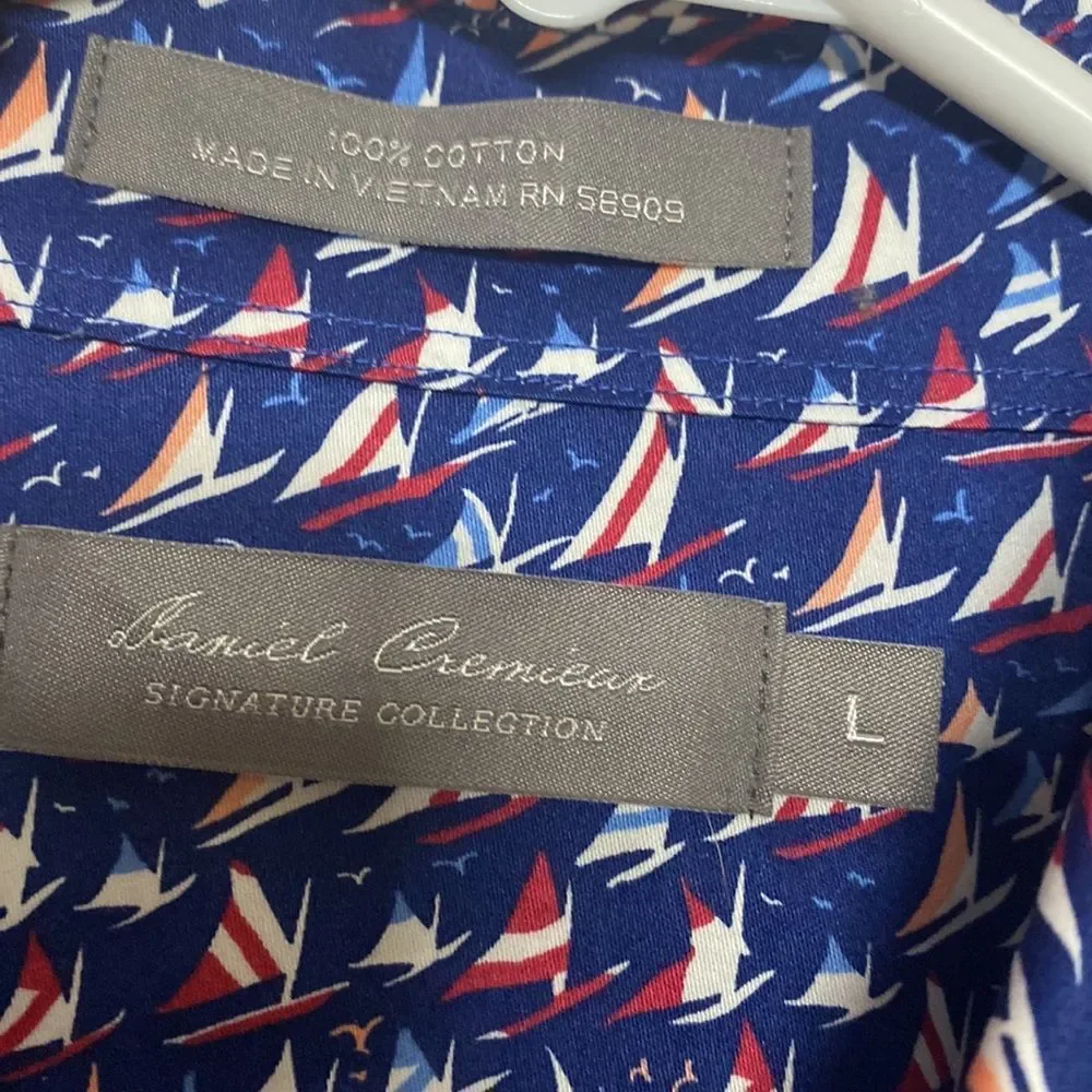 NWT Button Up Men’s Shirt with Sailboats - Picture 4 of 8